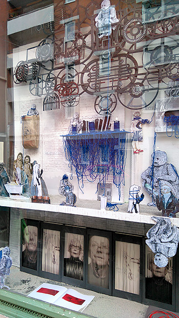 Vera Bonsen: Fensterkunst 'Papermania', Heidelberg